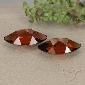 Gemme di Granato Piropo Rosso scuro naturale da 2.57 ct, Taglio marquise, VVS-VS