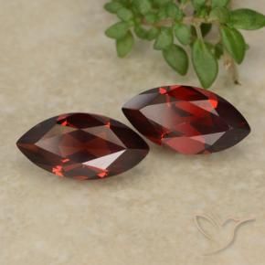 Gemme di Granato Piropo Sangria rossa naturale da 2.76 ct, Taglio marquise, VVS-VS