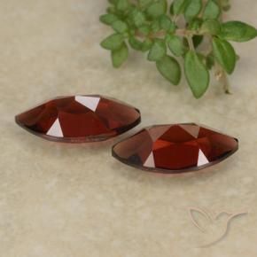 Gemme di Granato Piropo Sangria rossa naturale da 2.76 ct, Taglio marquise, VVS-VS
