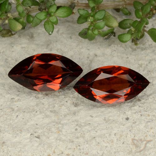2.26ctw Naturale Rosso medio Granato Piropo, Taglio marquise, VVS-VS