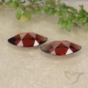 Gemme di Granato Piropo Rosso scarlatto naturale da 2.47 ct, Taglio marquise, VVS-VS