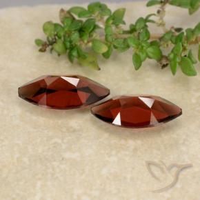 Gemme di Granato Piropo Rosso scuro naturale da 2.43 ct, Taglio marquise, VVS-VS