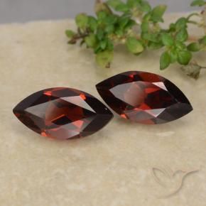 Gemme di Granato Piropo Rosso Sangue Profondo naturale da 2.51 ct, Taglio marquise, VVS-VS