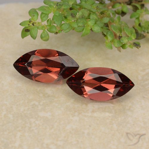 2.21ctw Naturale Rosso scuro Granato Piropo, Taglio marquise, VVS-VS