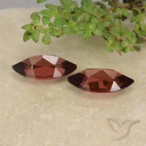 Gemme di Granato Piropo Rosso scuro naturale da 2.21 ct, Taglio marquise, VVS-VS