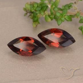 Gemme di Granato Piropo Rosso Sangue Profondo naturale da 2.41 ct, Taglio marquise, VVS-VS