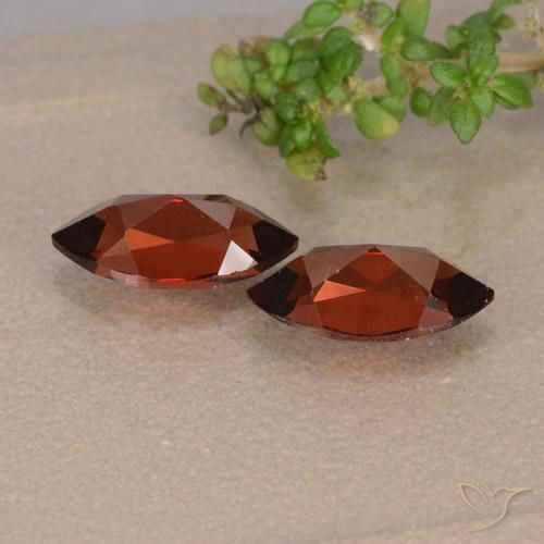 Gemme di Granato Piropo Rosso scuro naturale da 2.80 ct, Taglio marquise, VVS-VS