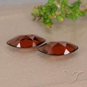 Gemme di Granato Piropo Rosso scuro naturale da 2.20 ct, Taglio marquise, VVS-VS