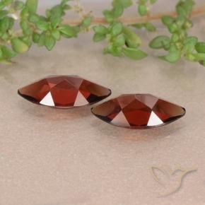 Gemme di Granato Piropo Rosso scuro naturale da 2.32 ct, Taglio marquise, VVS-VS