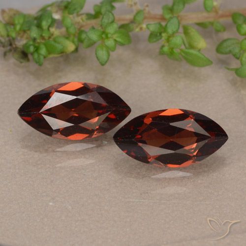 2.46ctw Naturale Rosso scarlatto profondo Granato Piropo, Taglio marquise, VVS-VS