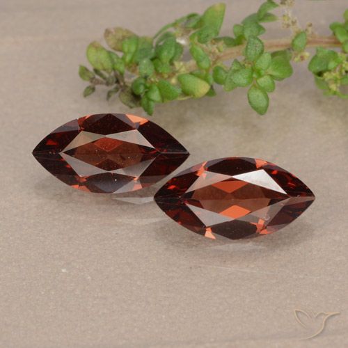 2.24ctw Naturale Rosso scuro Granato Piropo, Taglio marquise, VVS-VS