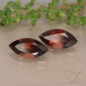 Gemme di Granato Piropo Rosso scuro naturale da 2.51 ct, Taglio marquise, VVS-VS