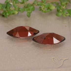 Gemme di Granato Piropo Rosso scuro naturale da 2.51 ct, Taglio marquise, VVS-VS