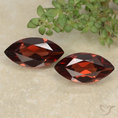 2.30ctw Naturale Rosso scuro Granato Piropo, Taglio marquise, VVS-VS