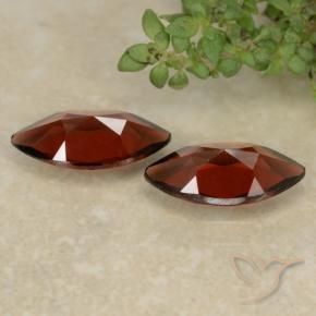 Gemme di Granato Piropo Rosso Sangue Profondo naturale da 2.32 ct, Taglio marquise, VVS-VS