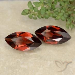 Gemme di Granato Piropo Rosso scarlatto profondo naturale da 2.34 ct, Taglio marquise, VVS-VS