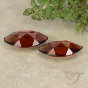 Gemme di Granato Piropo Rosso scarlatto profondo naturale da 2.34 ct, Taglio marquise, VVS-VS