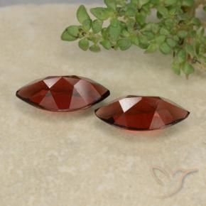 Gemme di Granato Piropo Rosso Sangue Profondo naturale da 2.56 ct, Taglio marquise, VVS-VS