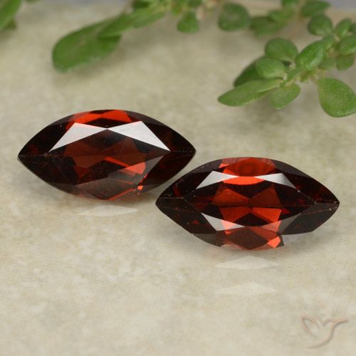 2.32ctw Naturale Sangria rossa Granato Piropo, Taglio marquise, VVS-VS