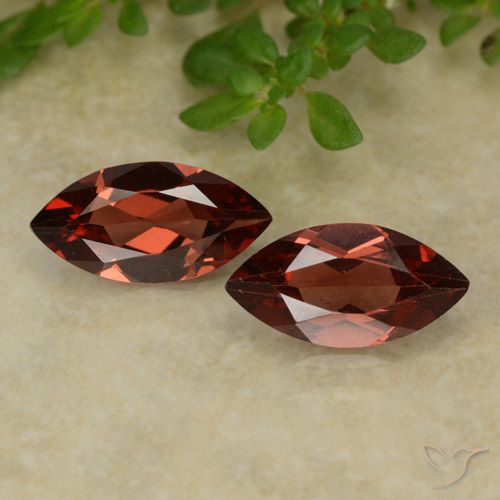 2.24ctw Naturale Rosso scuro Granato Piropo, Taglio marquise, VVS-VS