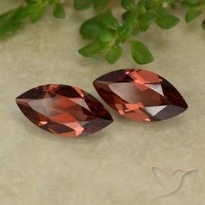 Gemme di Granato Piropo Rosso scuro naturale da 2.24 ct, Taglio marquise, VVS-VS