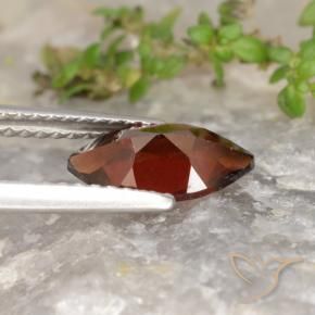 Granato Piropo Rosso scuro naturale da 1.31 ct, Taglio marquise, VVS-VS