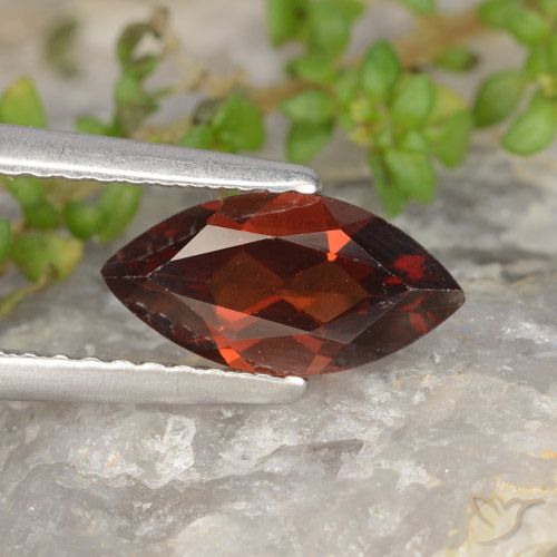 Granato Piropo Rosso scuro naturale da 1.25 ct, Taglio marquise, VVS