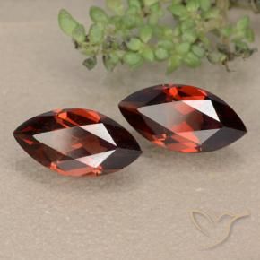 Gemme di Granato Piropo Rosso scuro naturale da 2.56 ct, Taglio marquise, VVS-VS