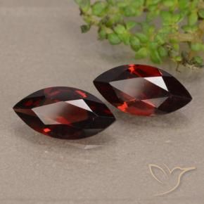 Gemme di Granato Piropo Rosso scuro naturale da 2.22 ct, Taglio marquise, VVS-VS