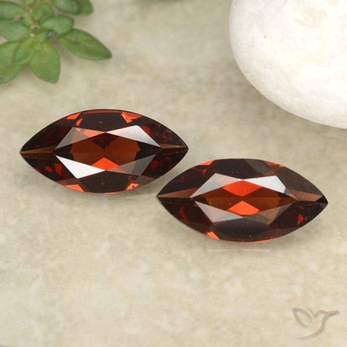 2.04ctw Naturale Rosso scuro Granato Piropo, Taglio marquise, VVS-VS