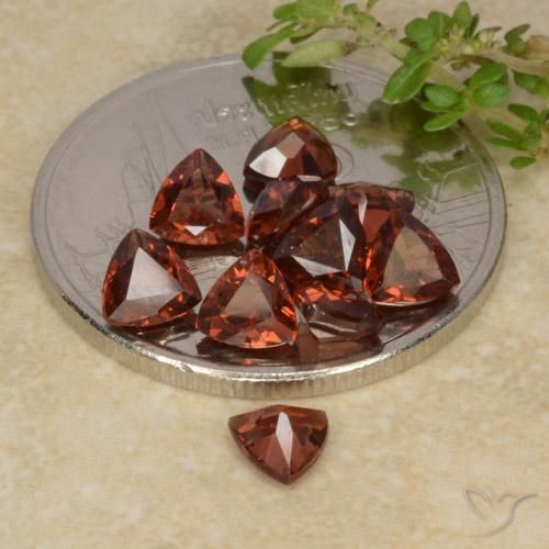 Gemme di Granato Piropo Rosso scuro naturale da 2.74 ct, Taglio trillion, VS