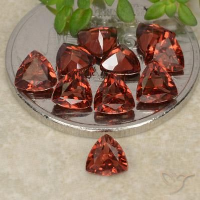 2.95ctw Naturale Rosso scuro Granato Piropo, Taglio trillion, VS