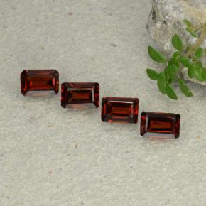 Granato piropo naturale rosso da 2,58 ct, taglio smeraldo, VS