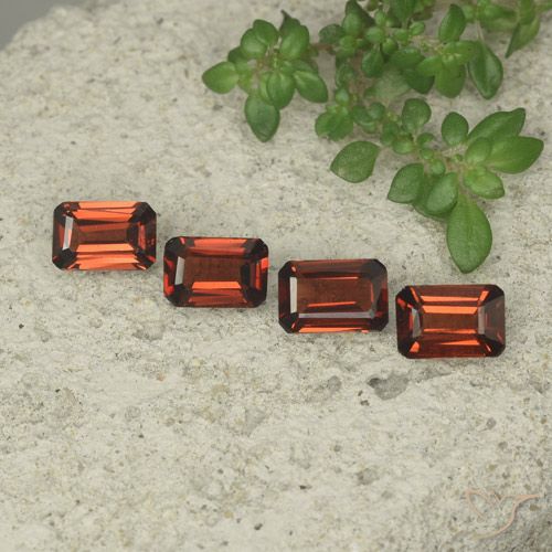 2.16ctw Naturale Rosso medio Granato Piropo, Taglio smeraldo, VS