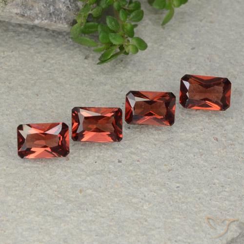 2.57ctw Naturale Rosso scuro Granato Piropo, Taglio smeraldo, VVS-VS
