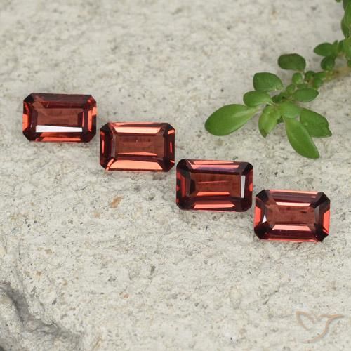 2.12ctw Naturale Rosso scarlatto Granato Piropo, Taglio smeraldo, VVS-VS