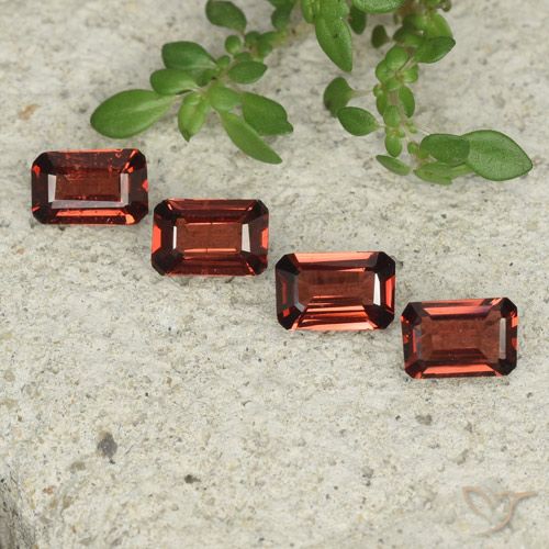 1.98ctw Naturale Rosso scuro Granato Piropo, Taglio smeraldo, VS