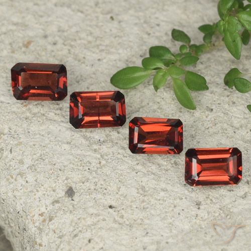Gemme di Granato Piropo Rosso scuro naturale da 2.01 ct, Ottagonale / Taglio smeraldo, VS