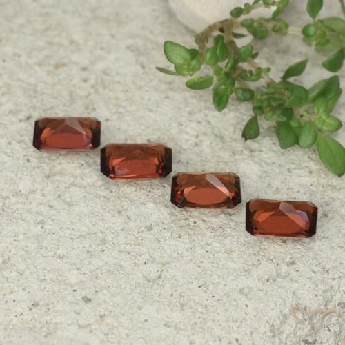 Gemme di Granato Piropo Sangria rossa naturale da 2.44 ct, Ottagonale / Taglio smeraldo, VVS-VS