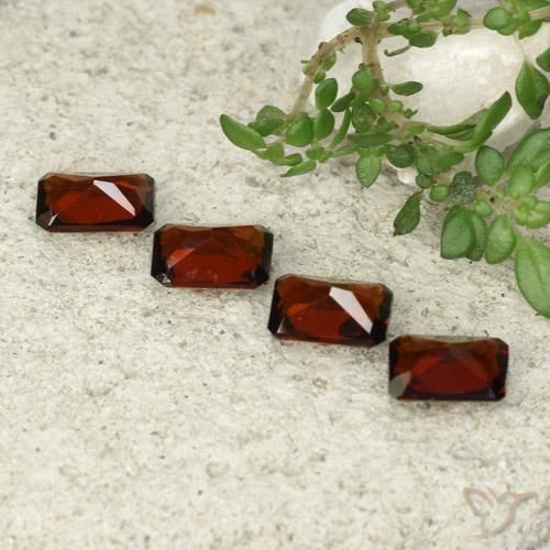 Gemme di Granato Piropo Sangria rossa naturale da 2.40 ct, Ottagonale / Taglio smeraldo, VVS-VS