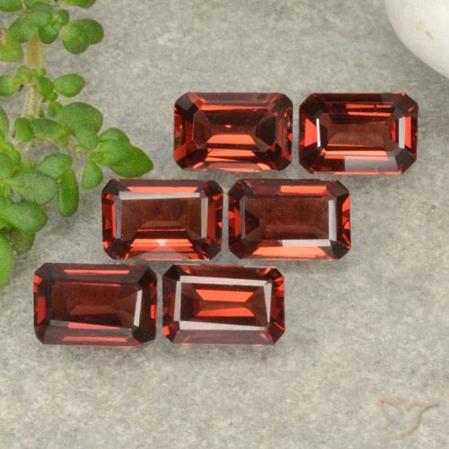 3.60ctw Naturale Rosso scarlatto Granato Piropo, Taglio smeraldo, VS