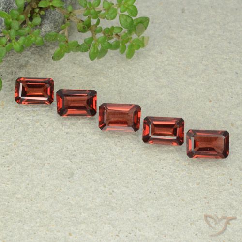 2.94ctw Naturale Rosso scarlatto Granato Piropo, Taglio smeraldo, VS