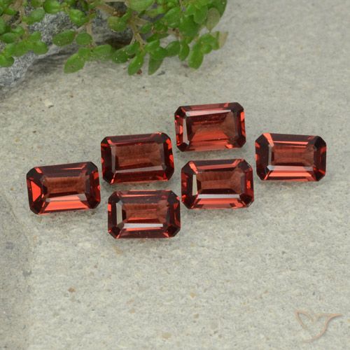 3.31ctw Naturale Rosso scuro Granato Piropo, Taglio smeraldo, VS