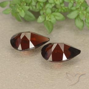 Gemme di Granato Piropo Rosso scuro naturale da 2.02 ct, Forma a pera, VS