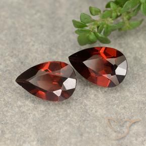 Gemme di Granato Piropo Rosso scuro naturale da 1.89 ct, Forma a pera, VVS-VS