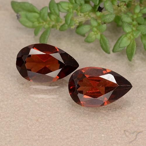 1.83ctw Naturale Rosso scuro Granato Piropo, Forma a pera, VVS-VS