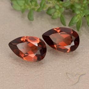 Gemme di Granato Piropo Sangria rossa naturale da 1.79 ct, Forma a pera, VVS-VS