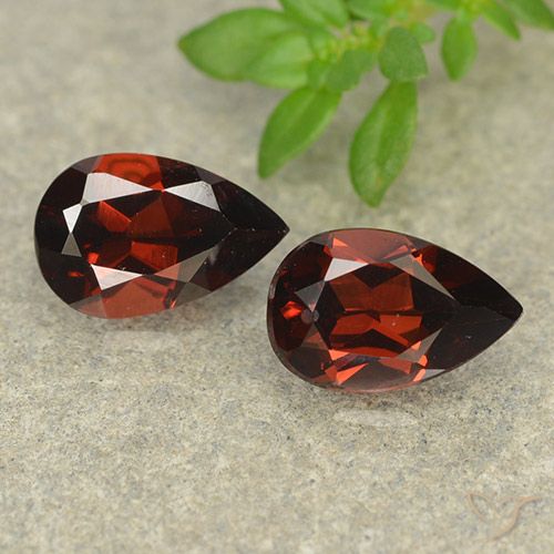 2.01ctw Naturale Rosso Merlot Granato Piropo, Forma a pera, VVS-VS