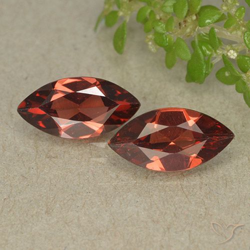 2.26ctw Naturale Rosso bacca intenso Granato Piropo, Taglio marquise, VVS-VS