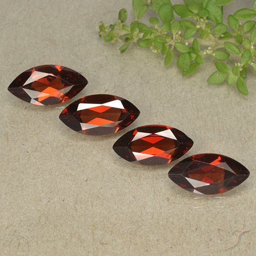 4.41ctw Naturale Rosso scuro Granato Piropo, Taglio marquise, VVS-VS